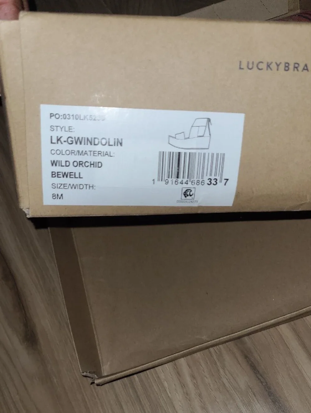 Lucky Brand slip all confident